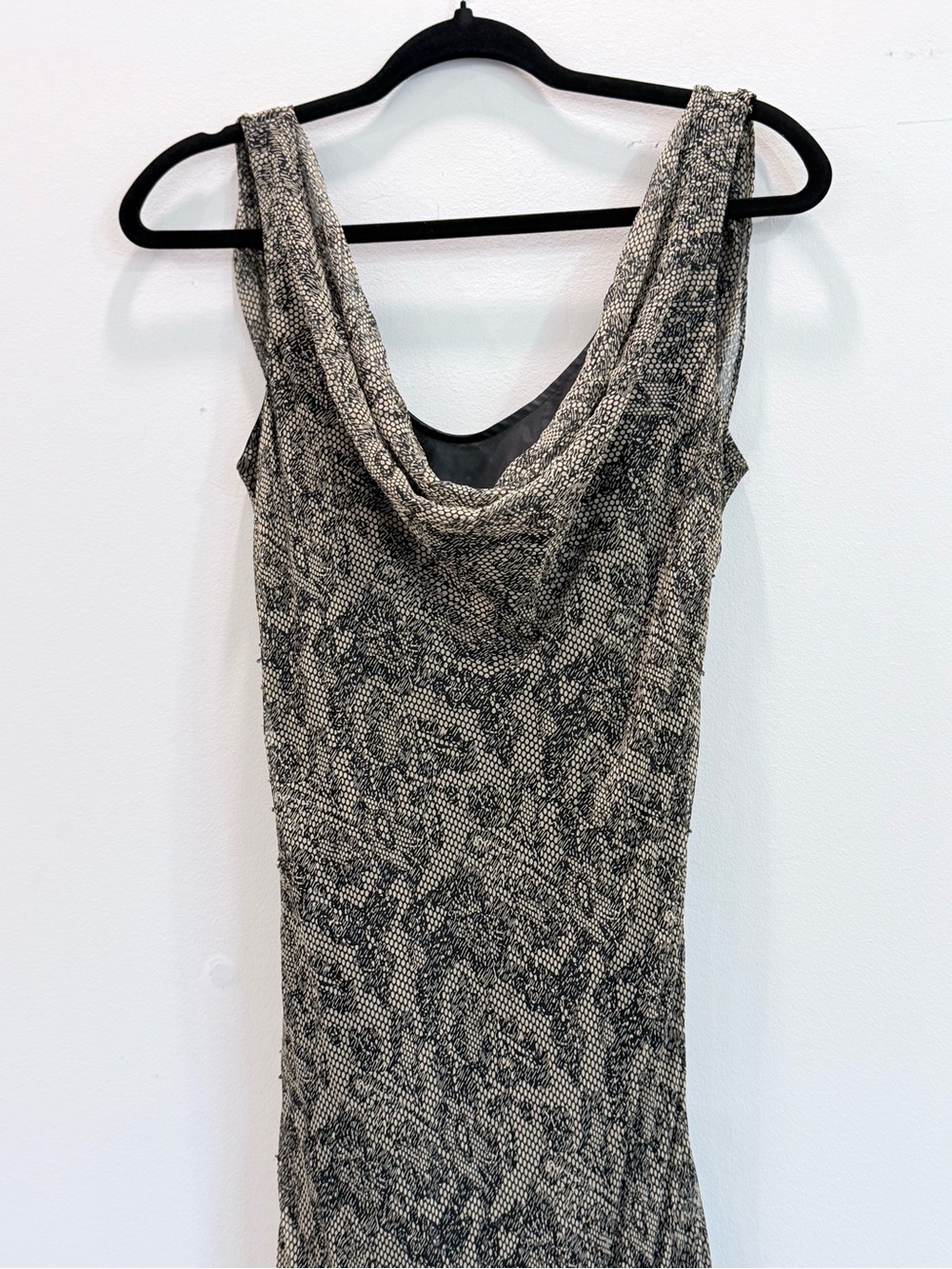 Bias cut 100% Silk Women's Gray Patterned Cowl Neck Maxi Dress 8-10 (Med-Large) - Picture 3 of 6